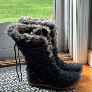 Columbia Women's Black and Brown Winter Boots